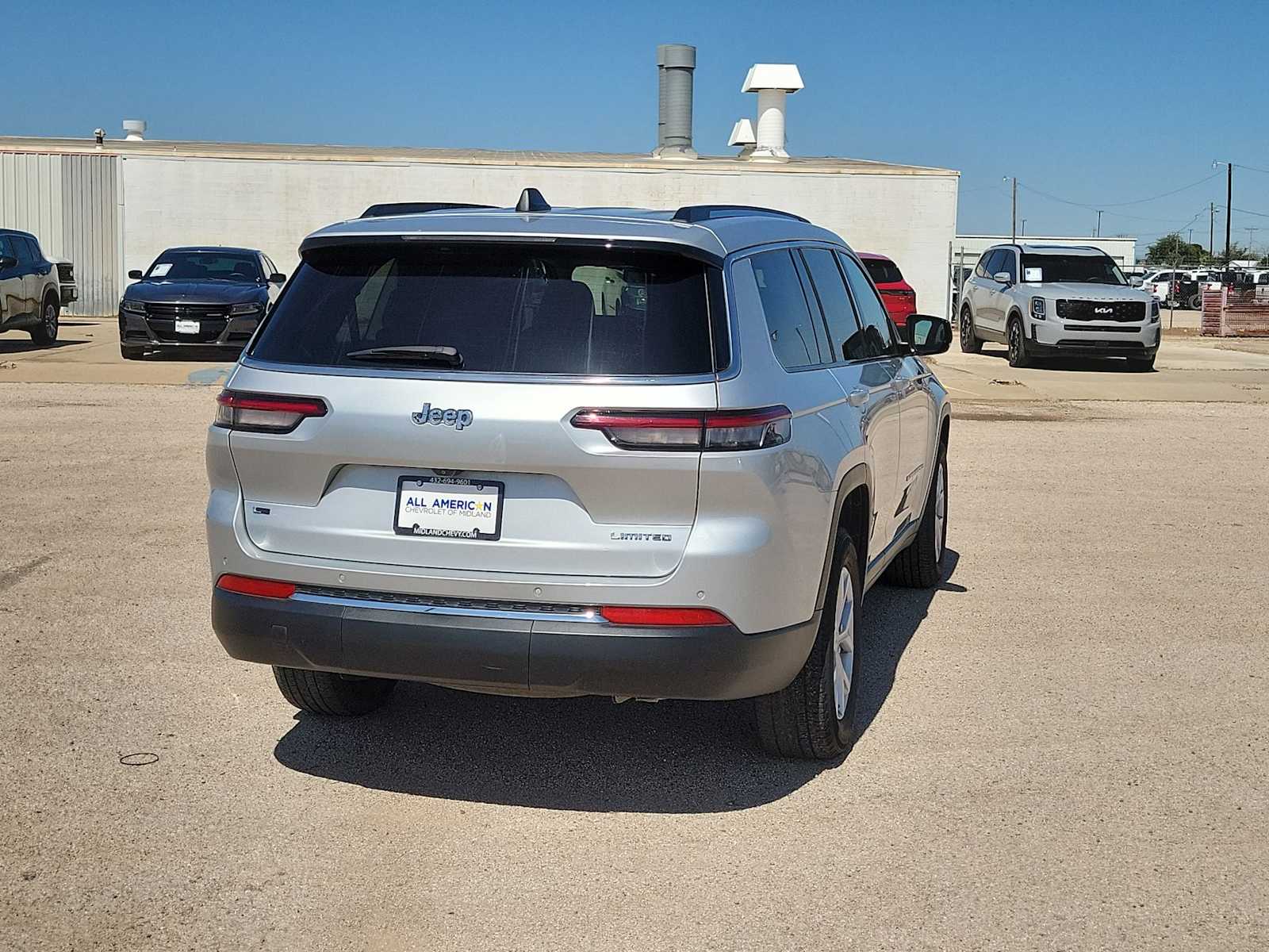 Thumbnail: 2022 Jeep Grand Cherokee - 8