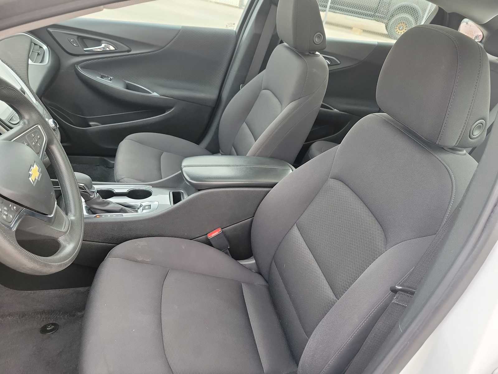 Thumbnail: 2023 Chevrolet Malibu - 19