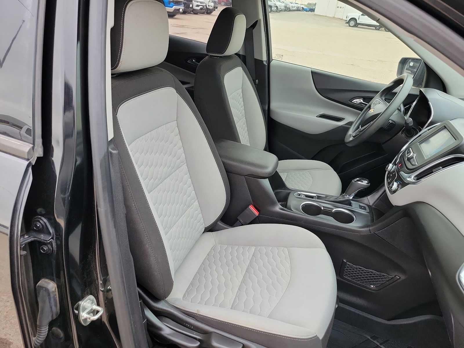Thumbnail: 2018 Chevrolet Equinox - 18