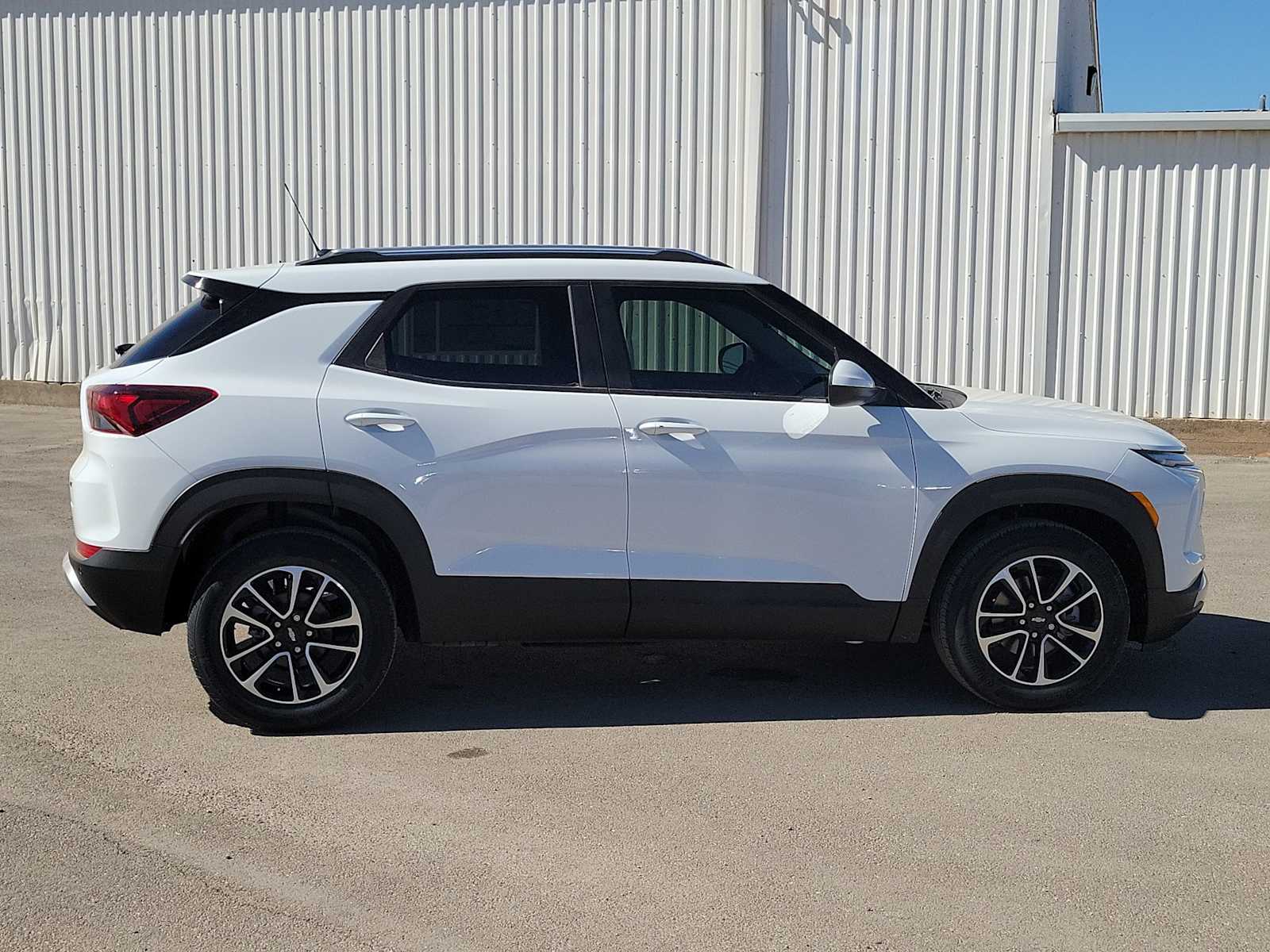Thumbnail: 2026 Chevrolet TrailBlazer - 9