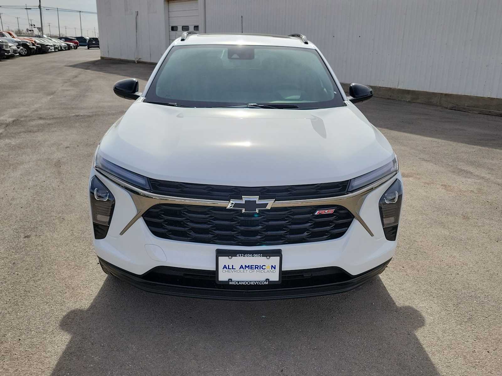 Thumbnail: 2026 Chevrolet Trax - 3