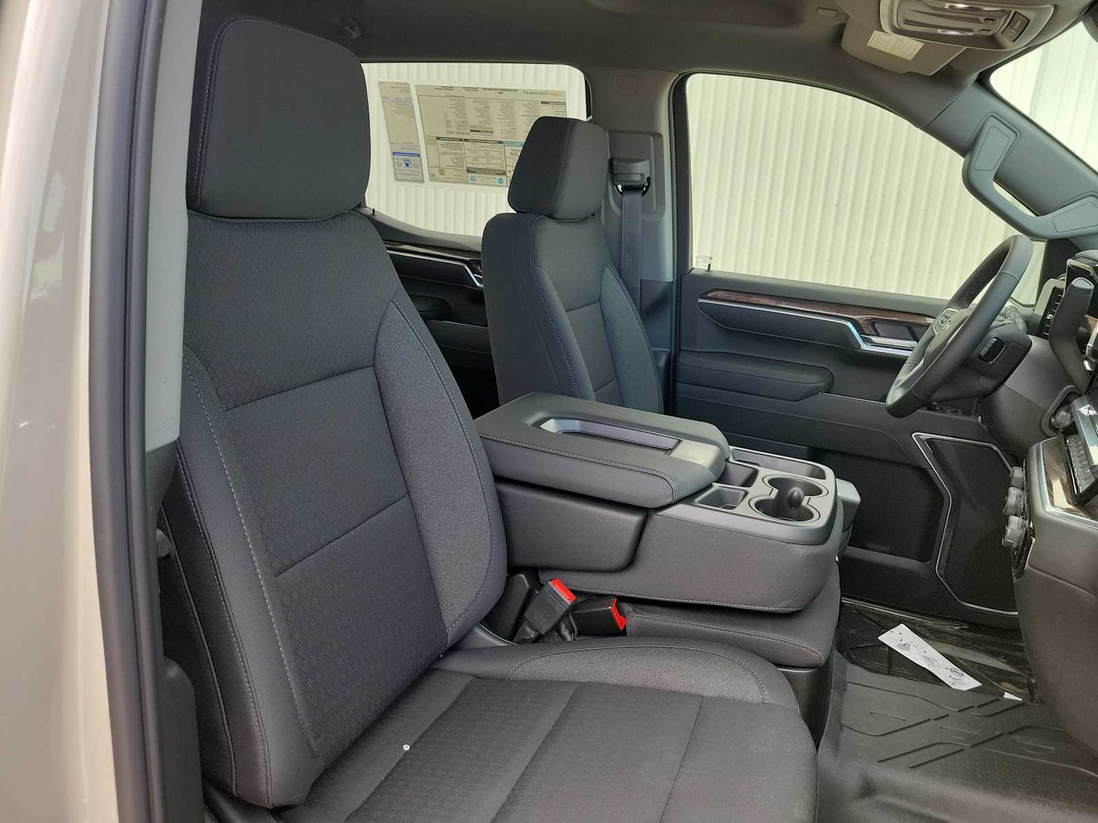 Thumbnail: 2026 Chevrolet Silverado 1500 - 18