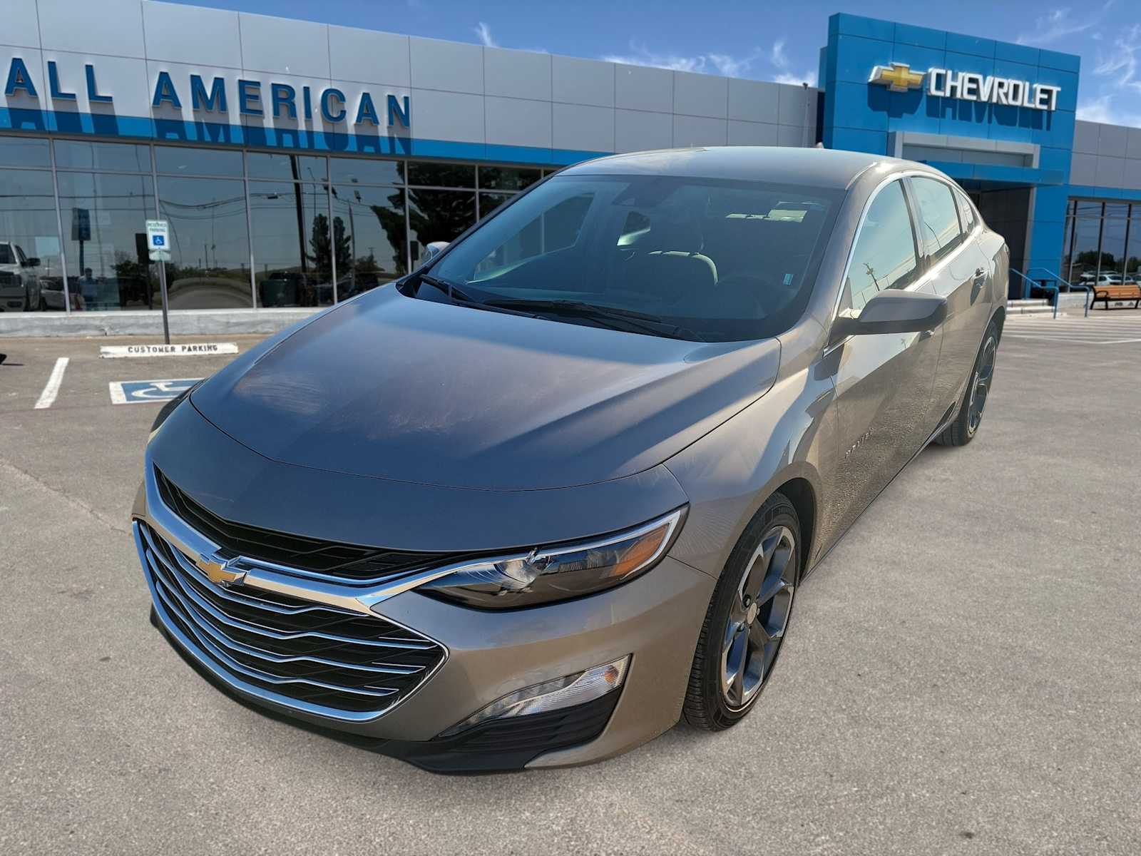 Thumbnail: 2023 Chevrolet Malibu - 1