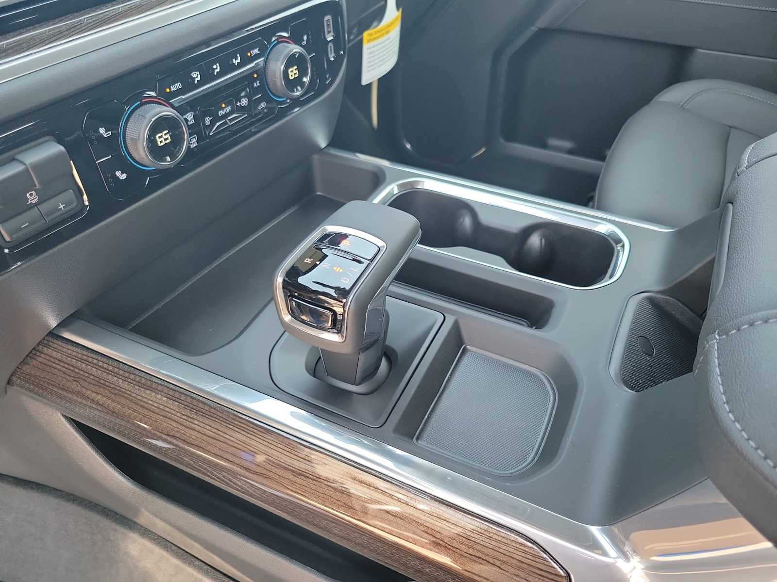 Thumbnail: 2025 Chevrolet Silverado 1500 - 25