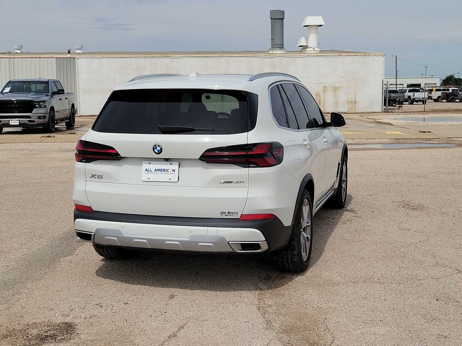Thumbnail: 2025 BMW X5 - 8