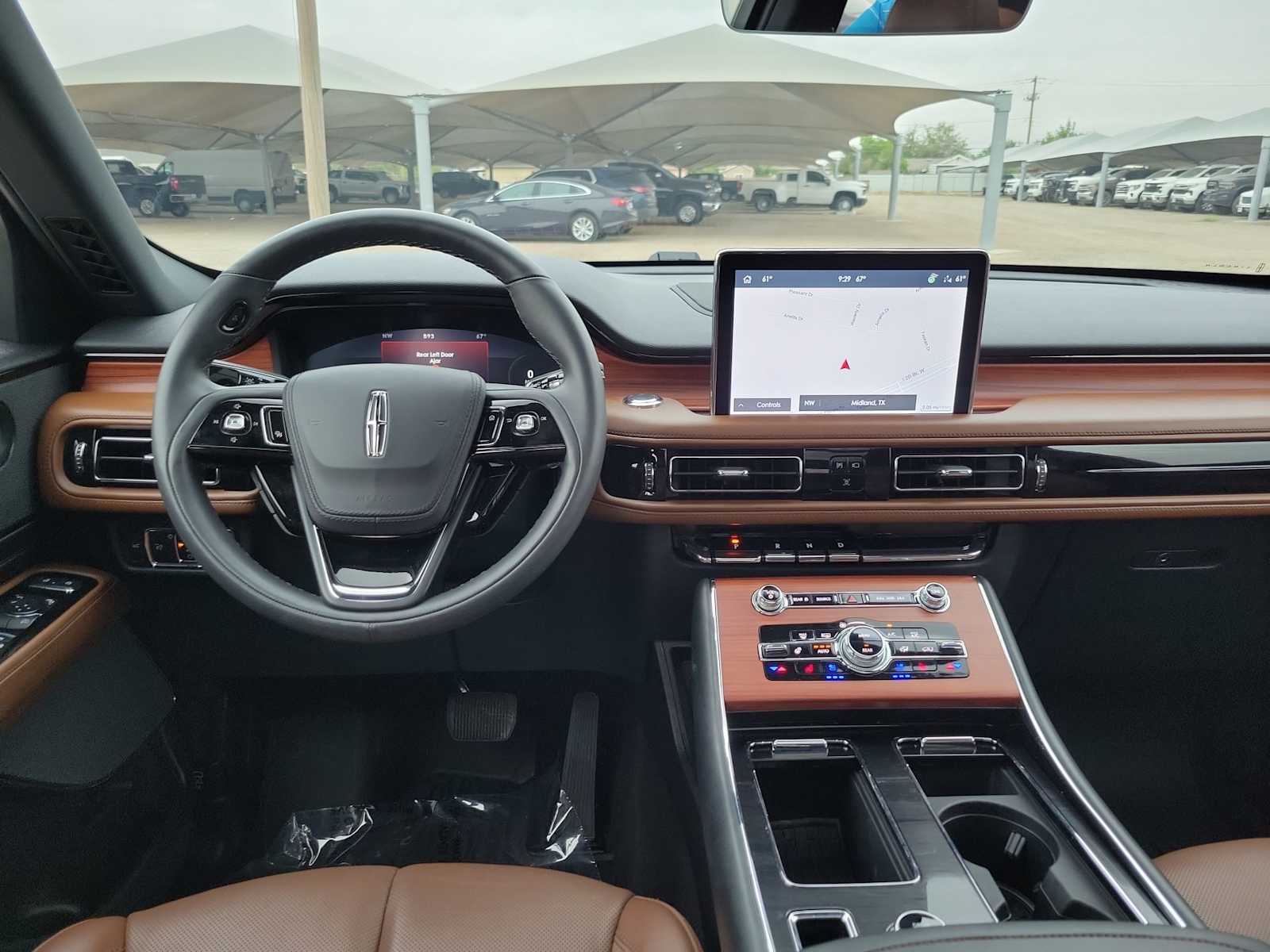 Thumbnail: 2024 Lincoln Aviator - 18