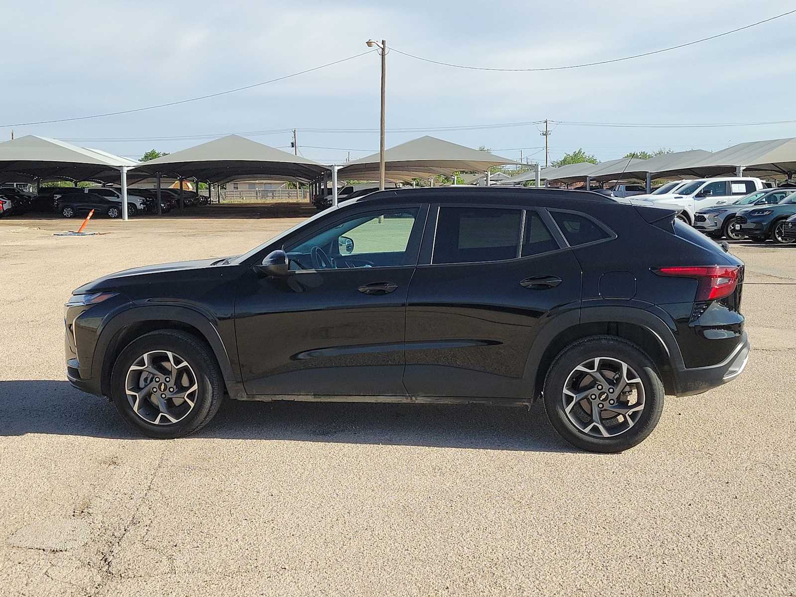 Thumbnail: 2025 Chevrolet Trax - 5