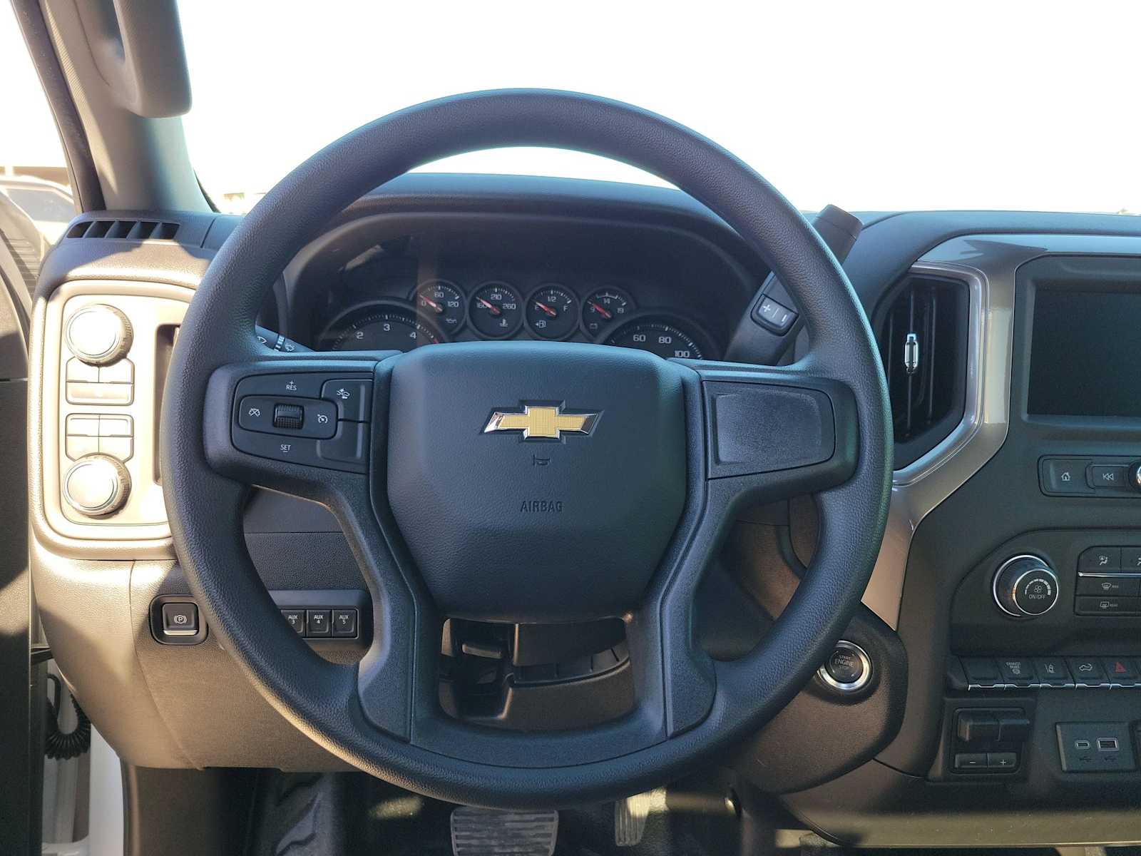 Thumbnail: 2025 Chevrolet Silverado 3500 - 14