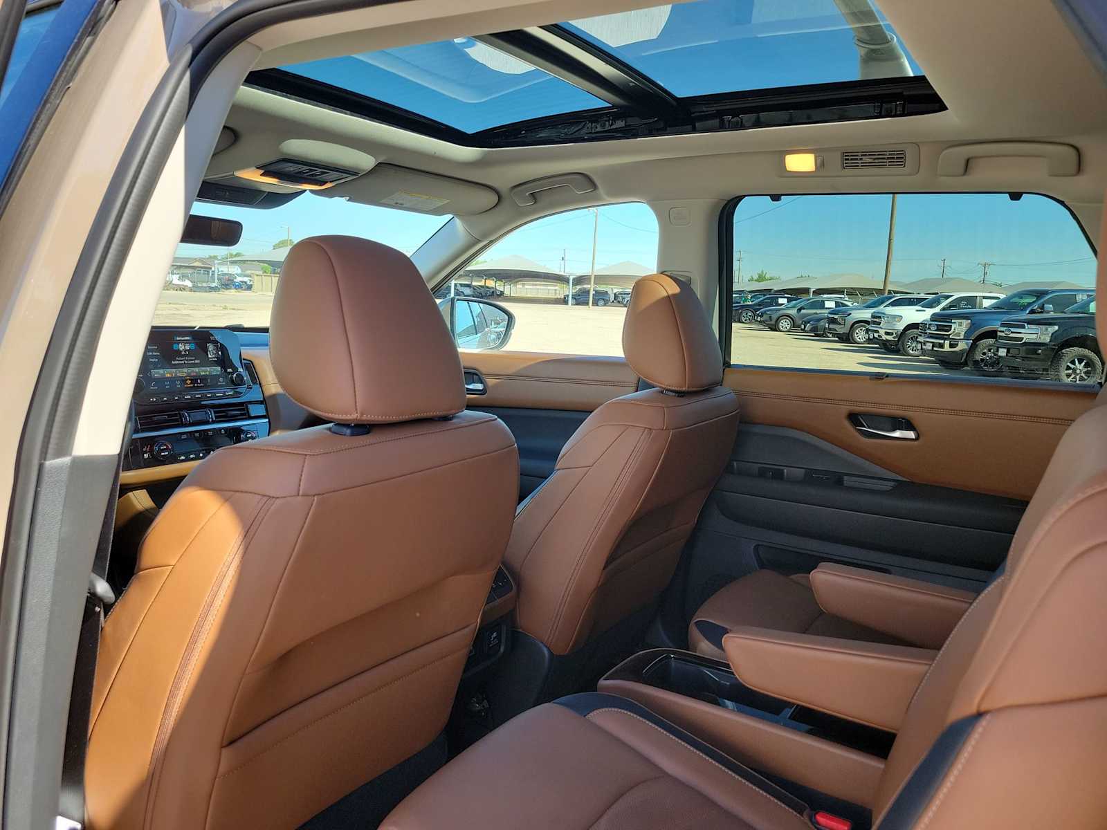 Thumbnail: 2025 Nissan Pathfinder - 16