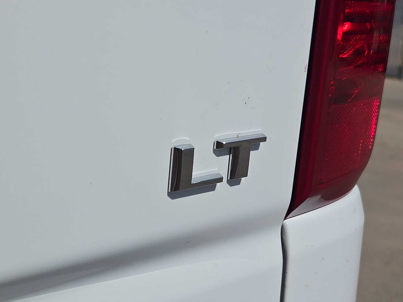 Thumbnail: 2026 Chevrolet Silverado 1500 - 15