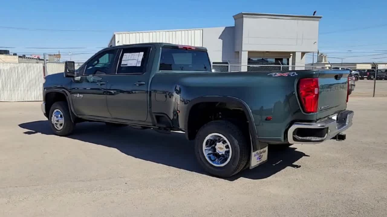 Thumbnail: 2026 Chevrolet Silverado 3500 - 2