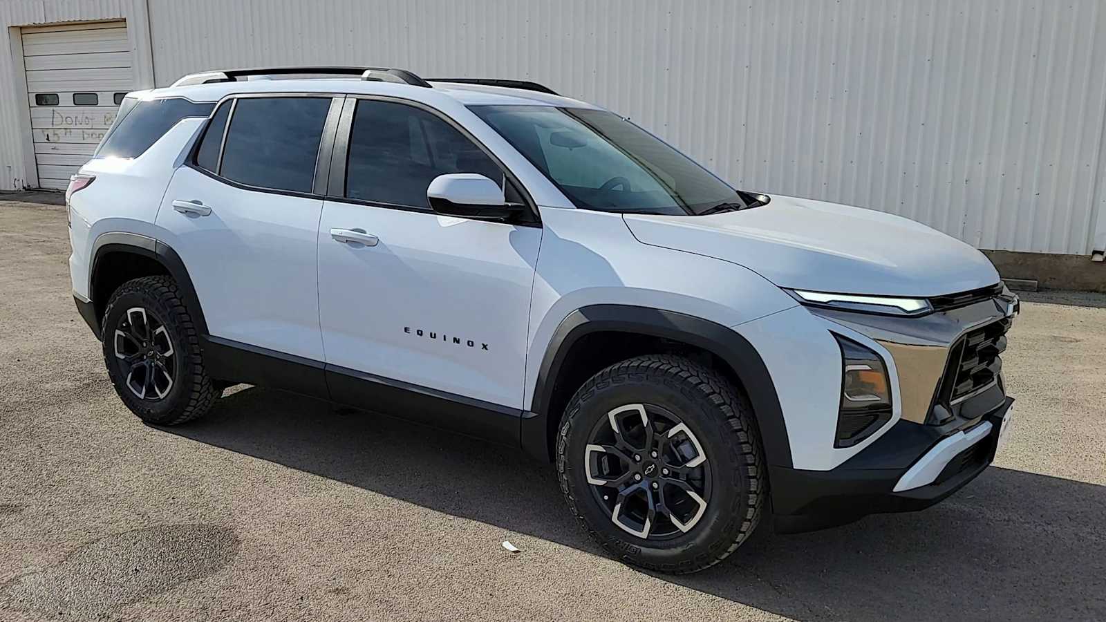Thumbnail: 2026 Chevrolet Equinox - 2