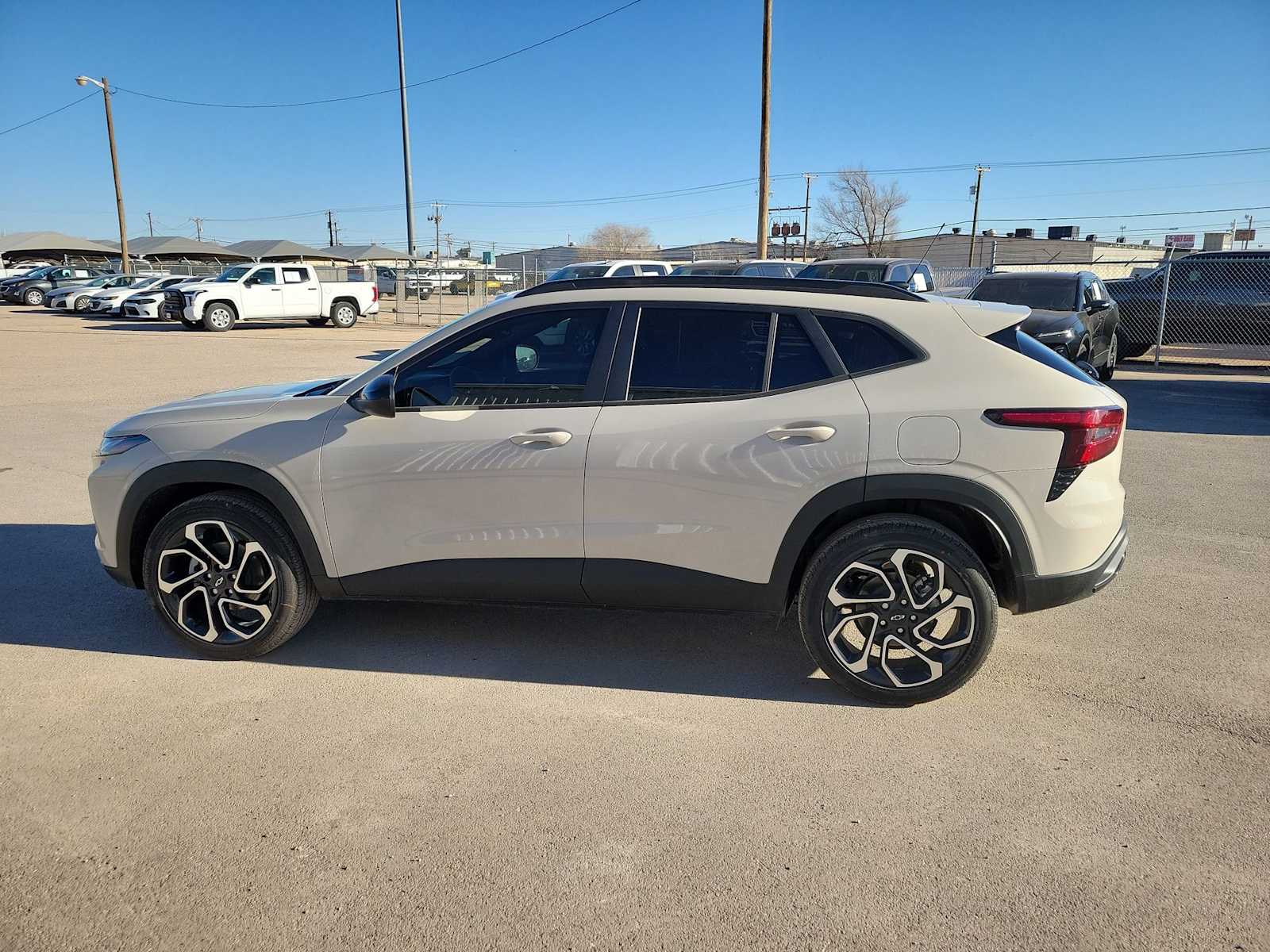 Thumbnail: 2026 Chevrolet Trax - 5