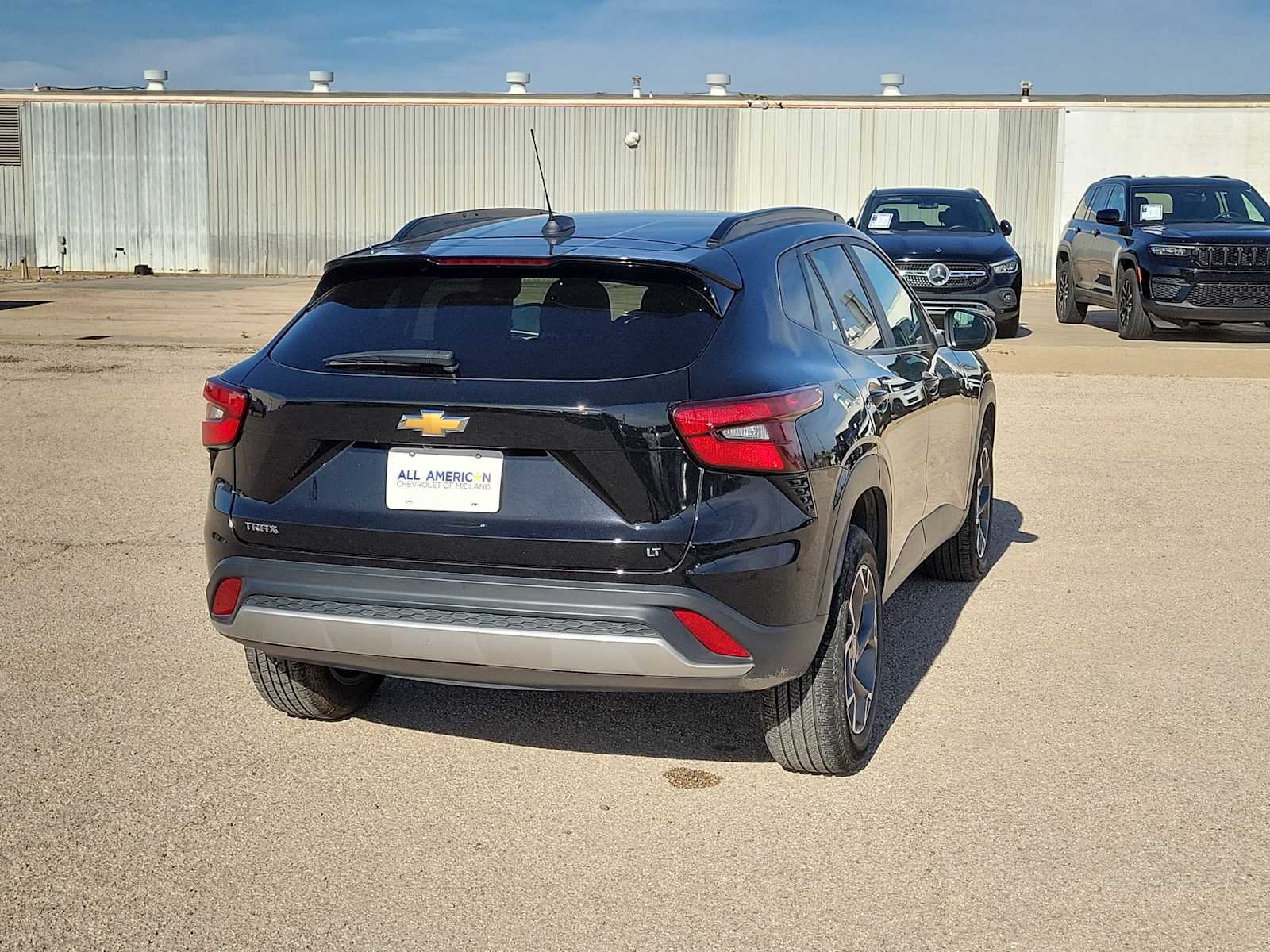 Thumbnail: 2025 Chevrolet Trax - 8