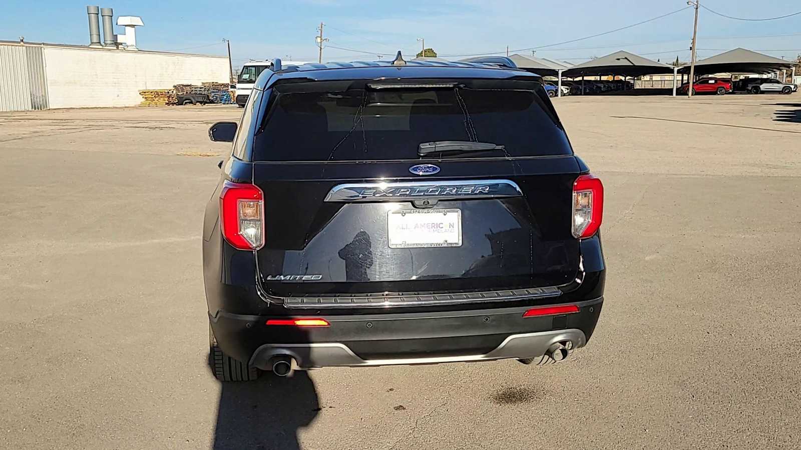 Thumbnail: 2022 Ford Explorer - 7