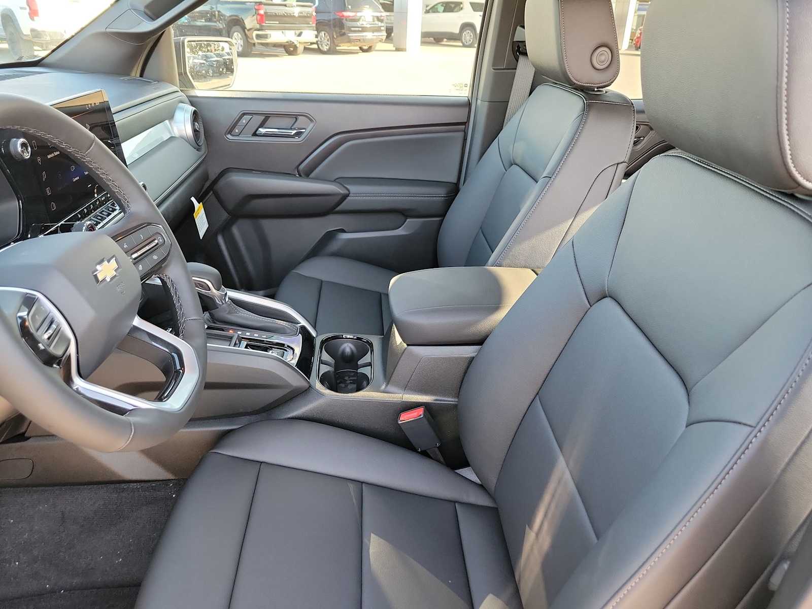 Thumbnail: 2026 Chevrolet Colorado - 19