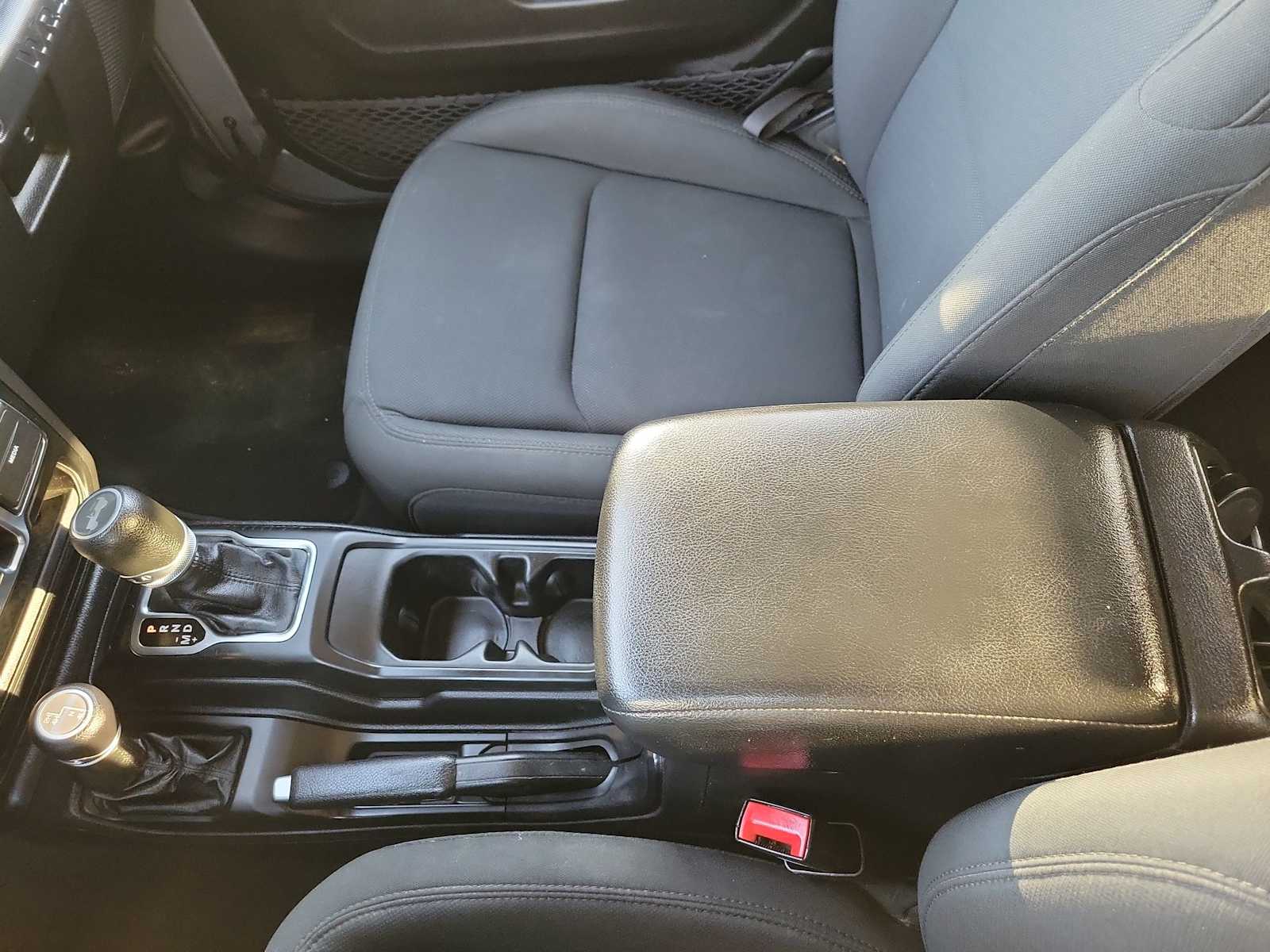 Thumbnail: 2021 Jeep Wrangler - 24