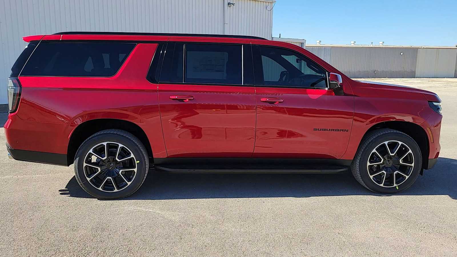 Thumbnail: 2026 Chevrolet Suburban - 9