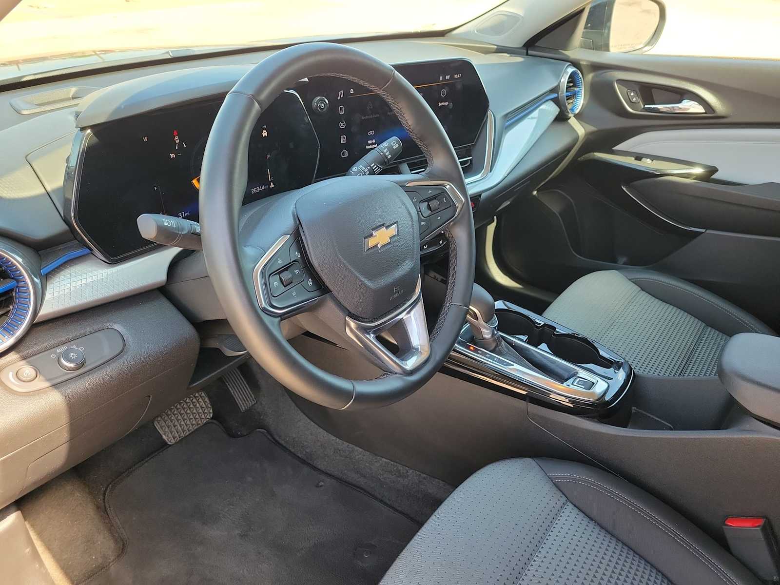 Thumbnail: 2025 Chevrolet Trax - 10