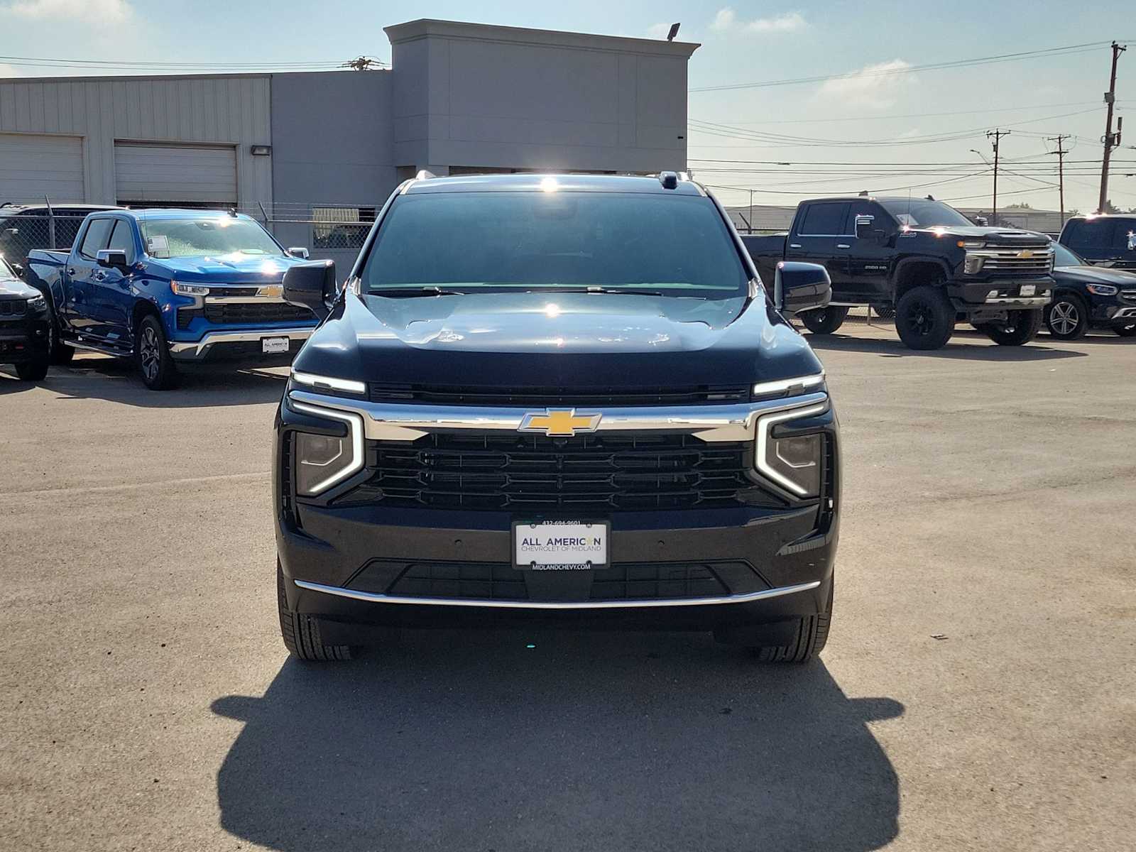 Thumbnail: 2026 Chevrolet Tahoe - 3