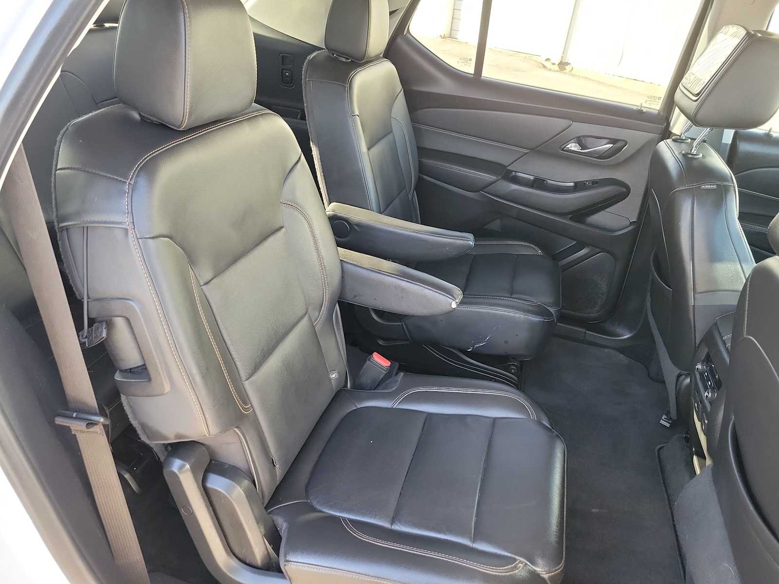 Thumbnail: 2020 Chevrolet Traverse - 16