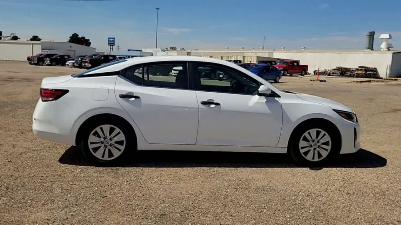 Thumbnail: 2024 Nissan Sentra - 9