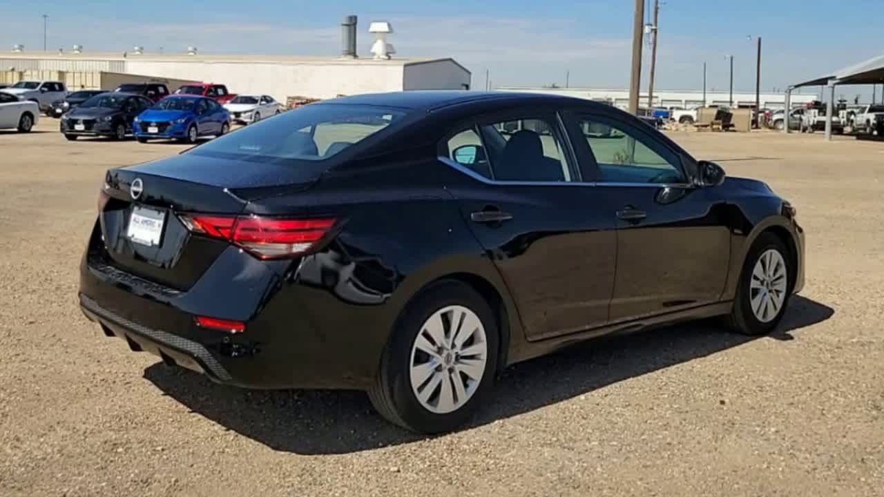 Thumbnail: 2024 Nissan Sentra - 8