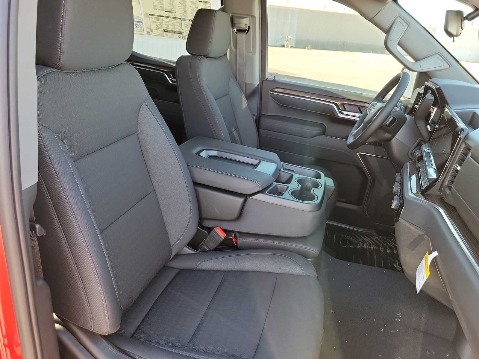 Thumbnail: 2026 Chevrolet Silverado 1500 - 22