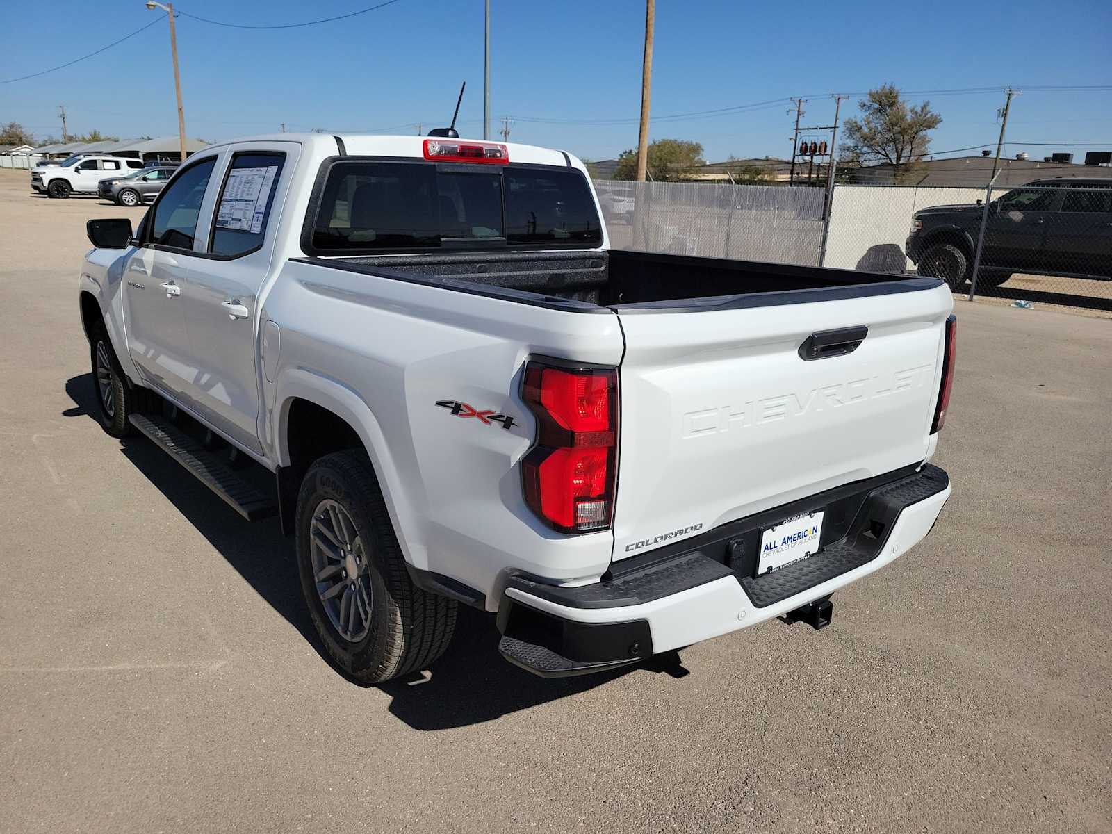 Thumbnail: 2026 Chevrolet Colorado - 12