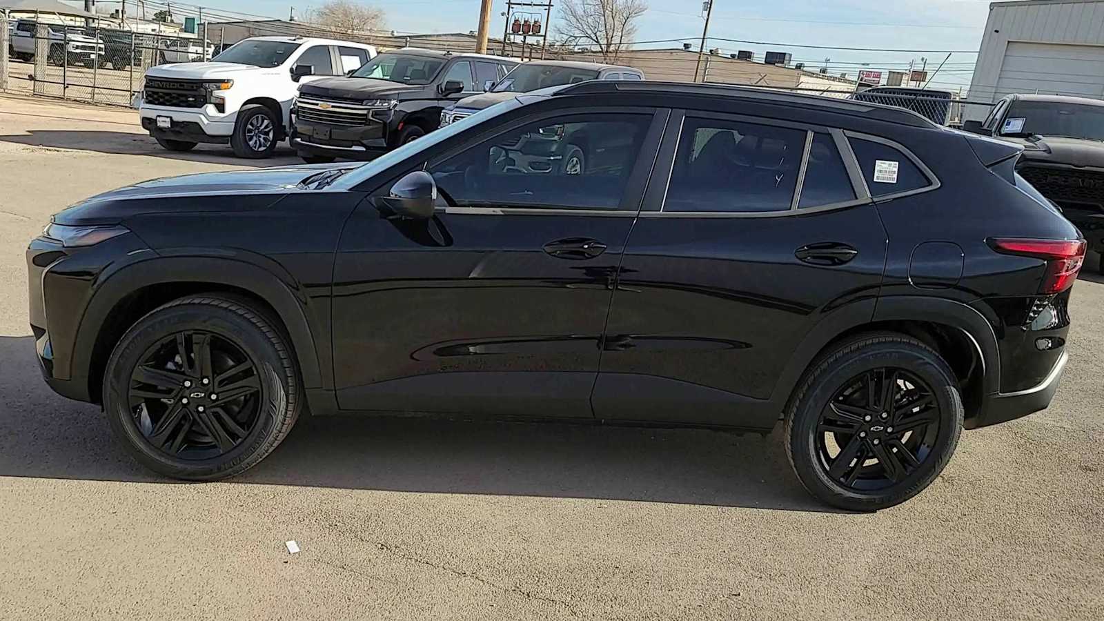 Thumbnail: 2026 Chevrolet Trax - 5