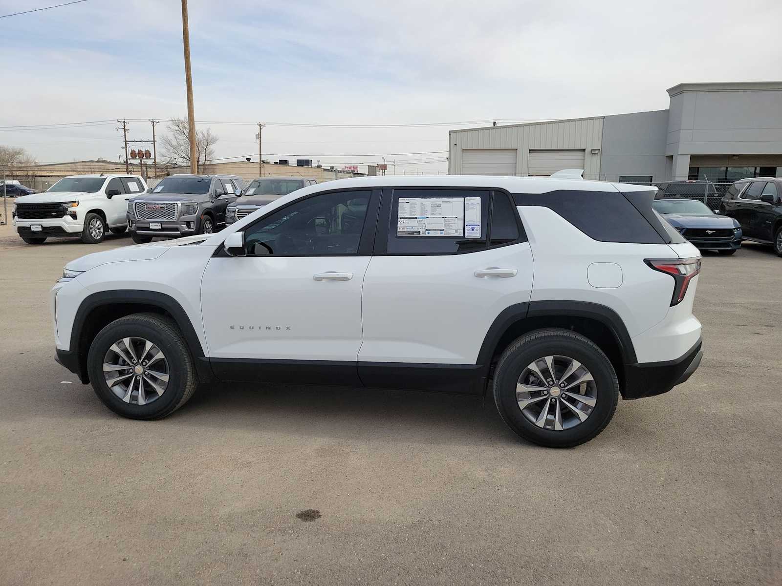 Thumbnail: 2026 Chevrolet Equinox - 5