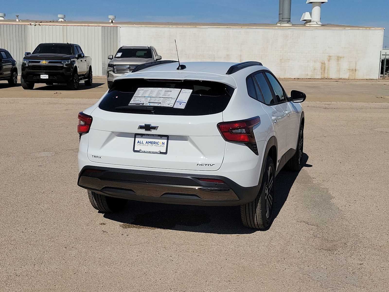 Thumbnail: 2026 Chevrolet Trax - 8