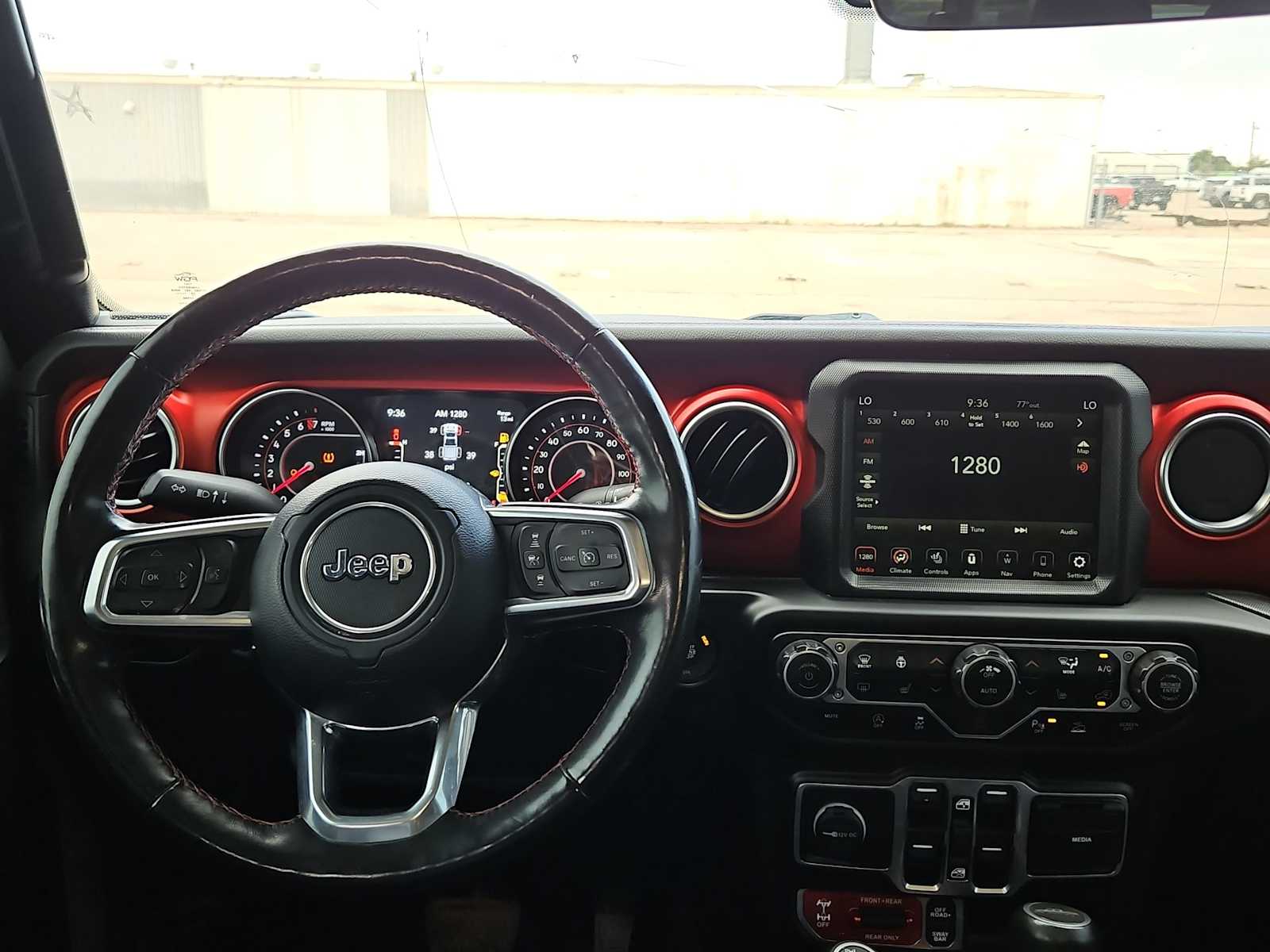 Thumbnail: 2021 Jeep Gladiator - 14
