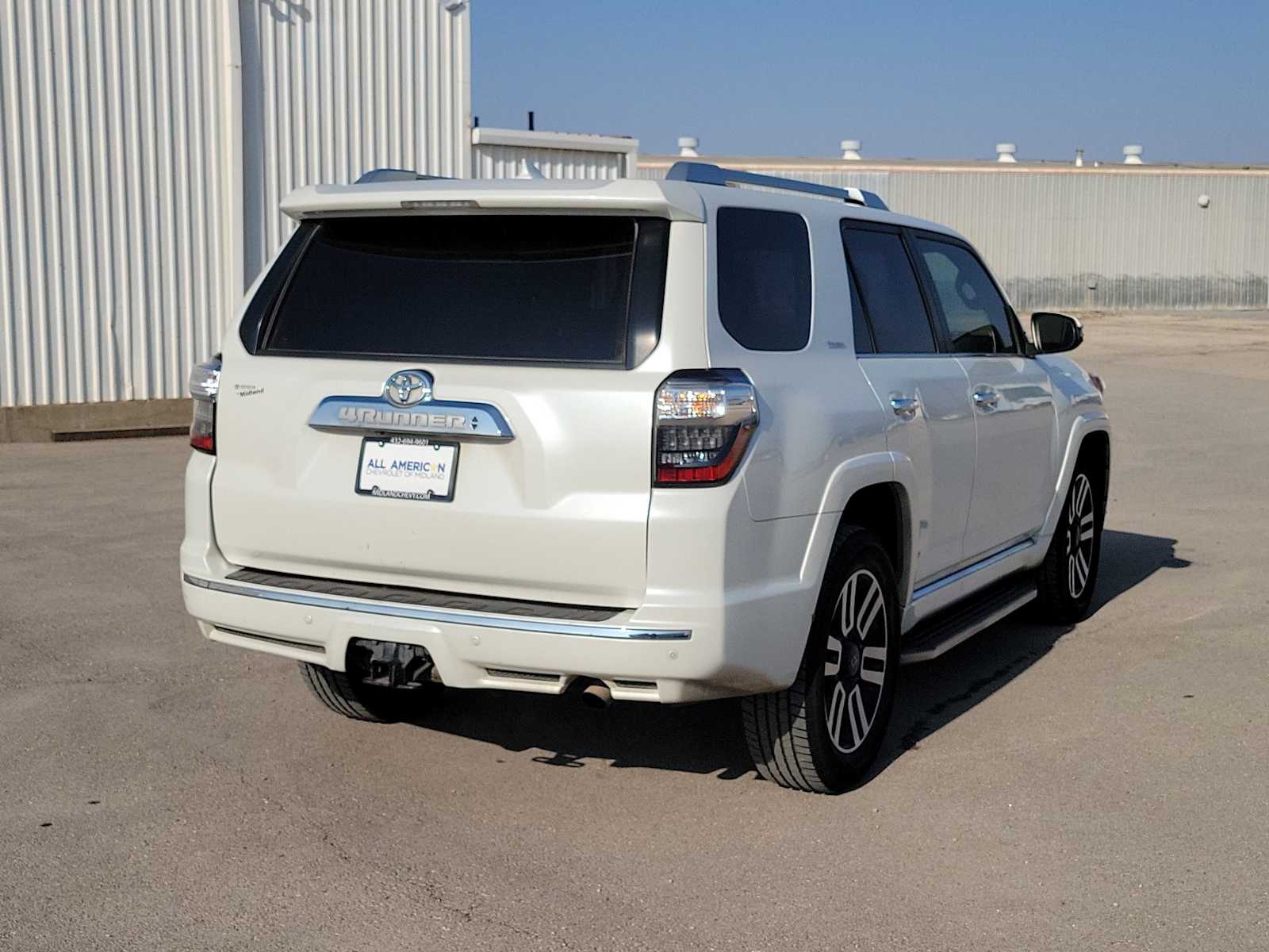 Thumbnail: 2015 Toyota 4Runner - 8