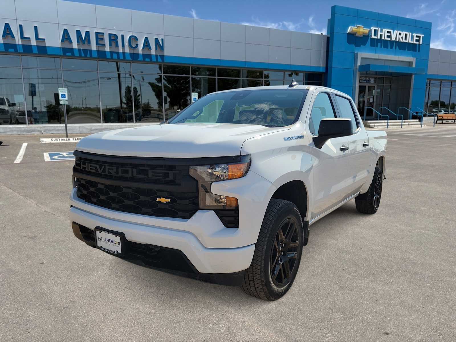 Thumbnail: 2022 Chevrolet Silverado 1500 - 1