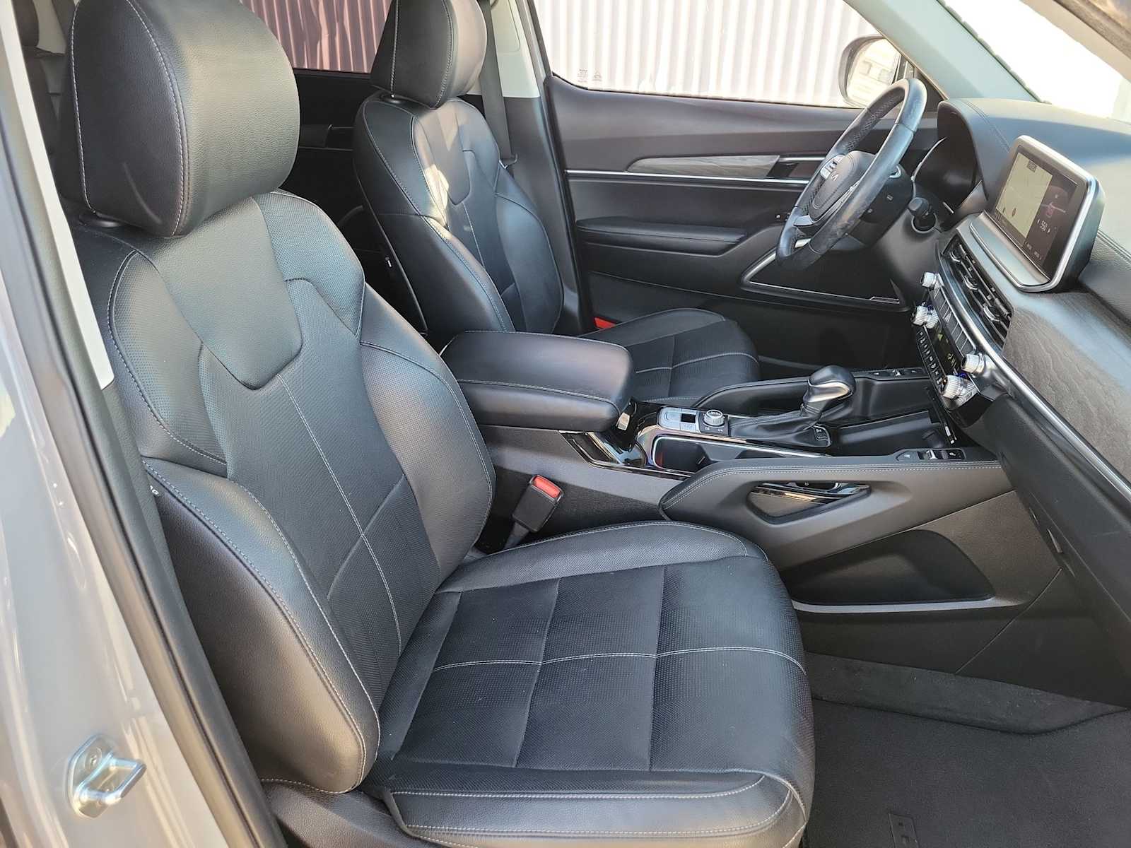 Thumbnail: 2022 Kia Telluride - 17