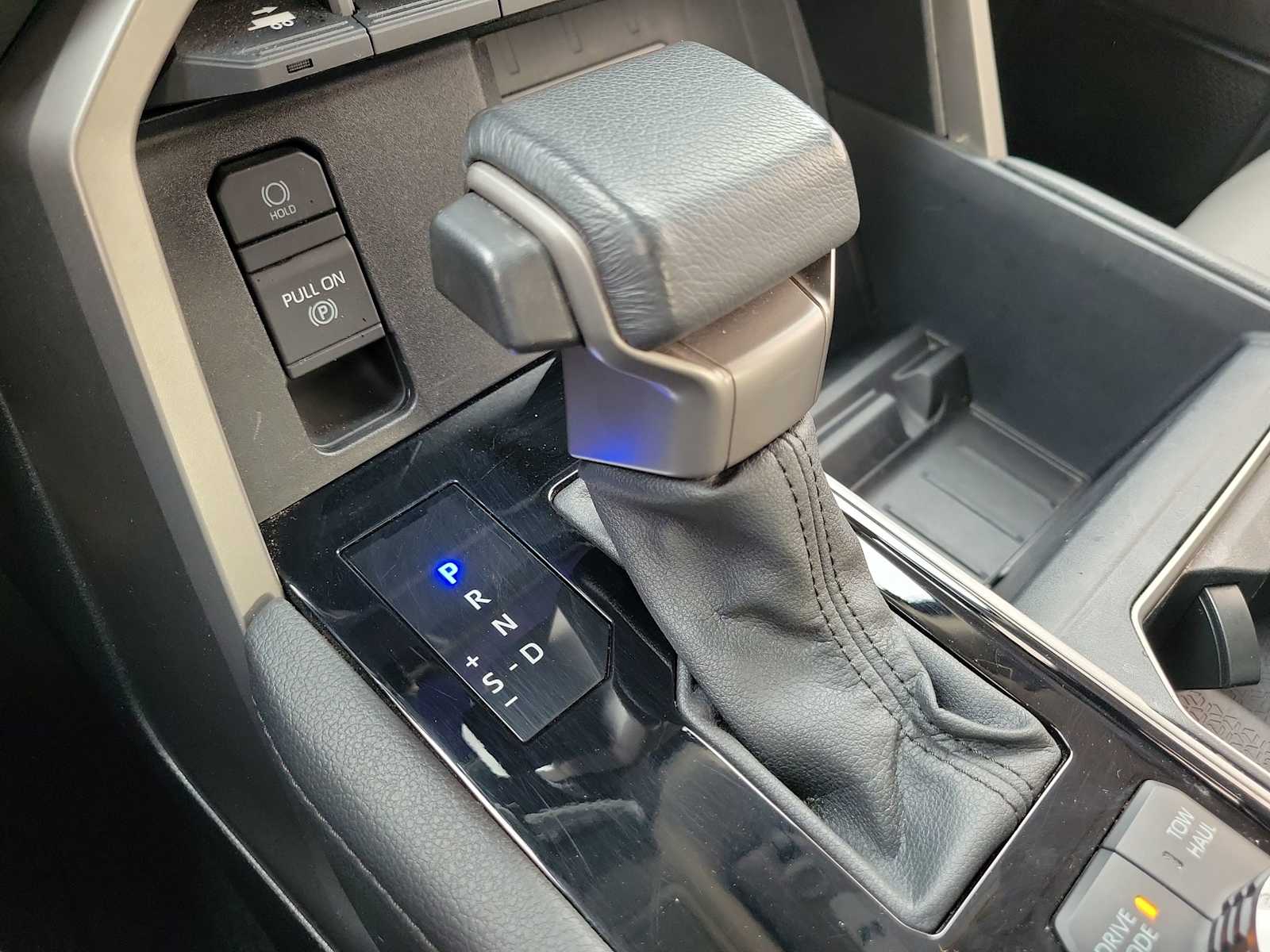 Thumbnail: 2024 Toyota Tundra - 21