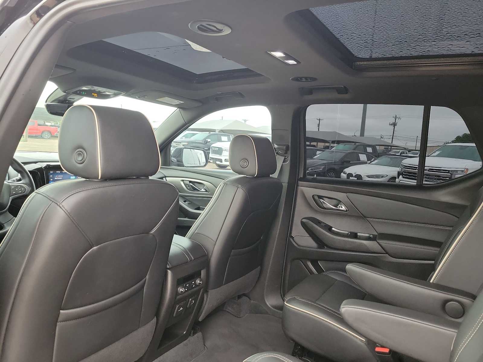 Thumbnail: 2023 Chevrolet Traverse - 15