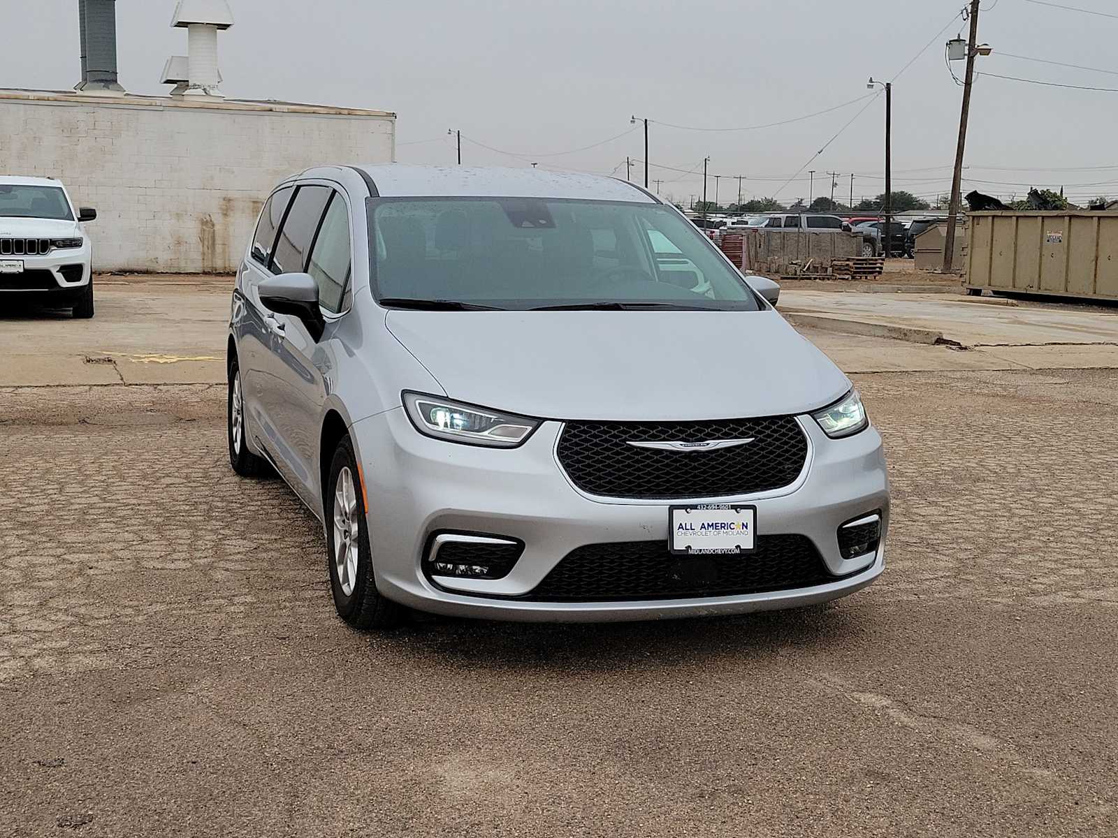 Thumbnail: 2023 Chrysler Pacifica - 2