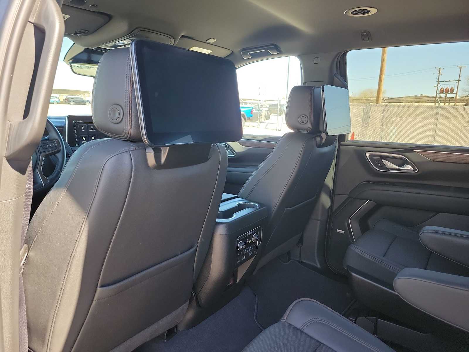 Thumbnail: 2024 Chevrolet Tahoe - 16