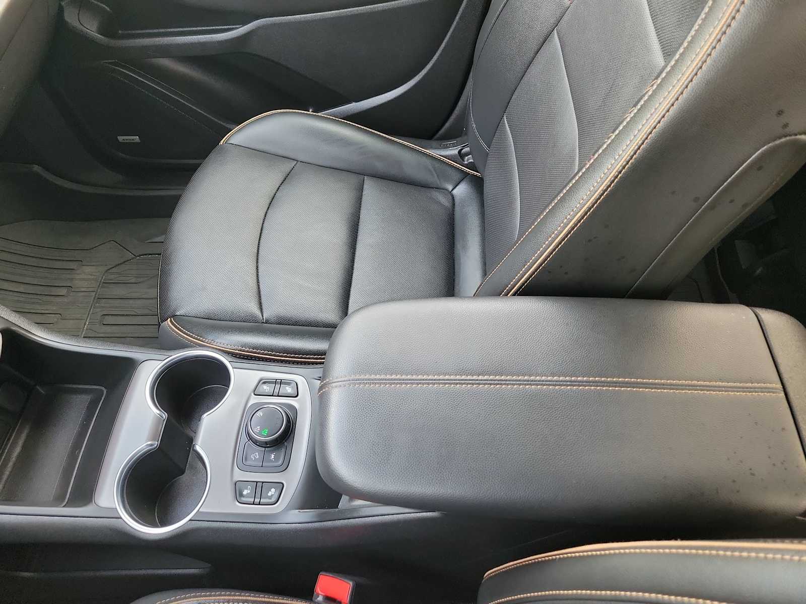 Thumbnail: 2022 GMC Terrain - 24