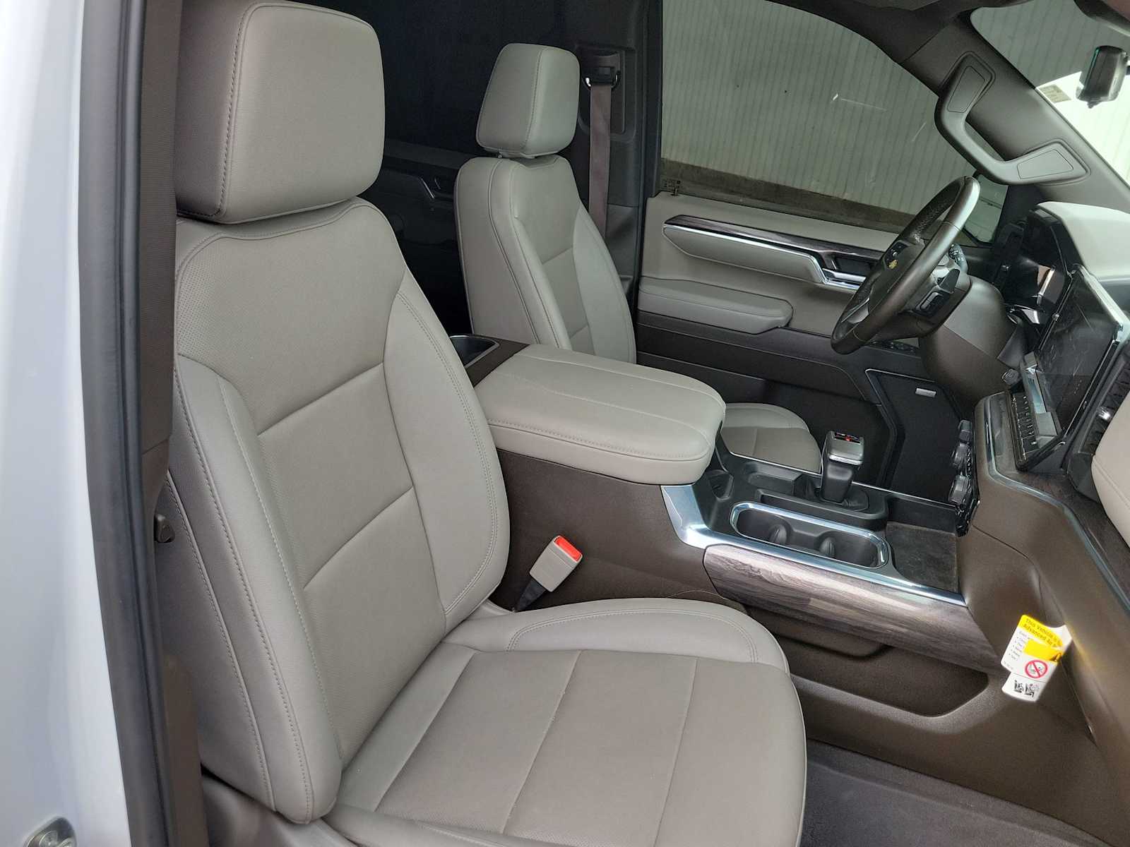 Thumbnail: 2024 Chevrolet Silverado 1500 - 18