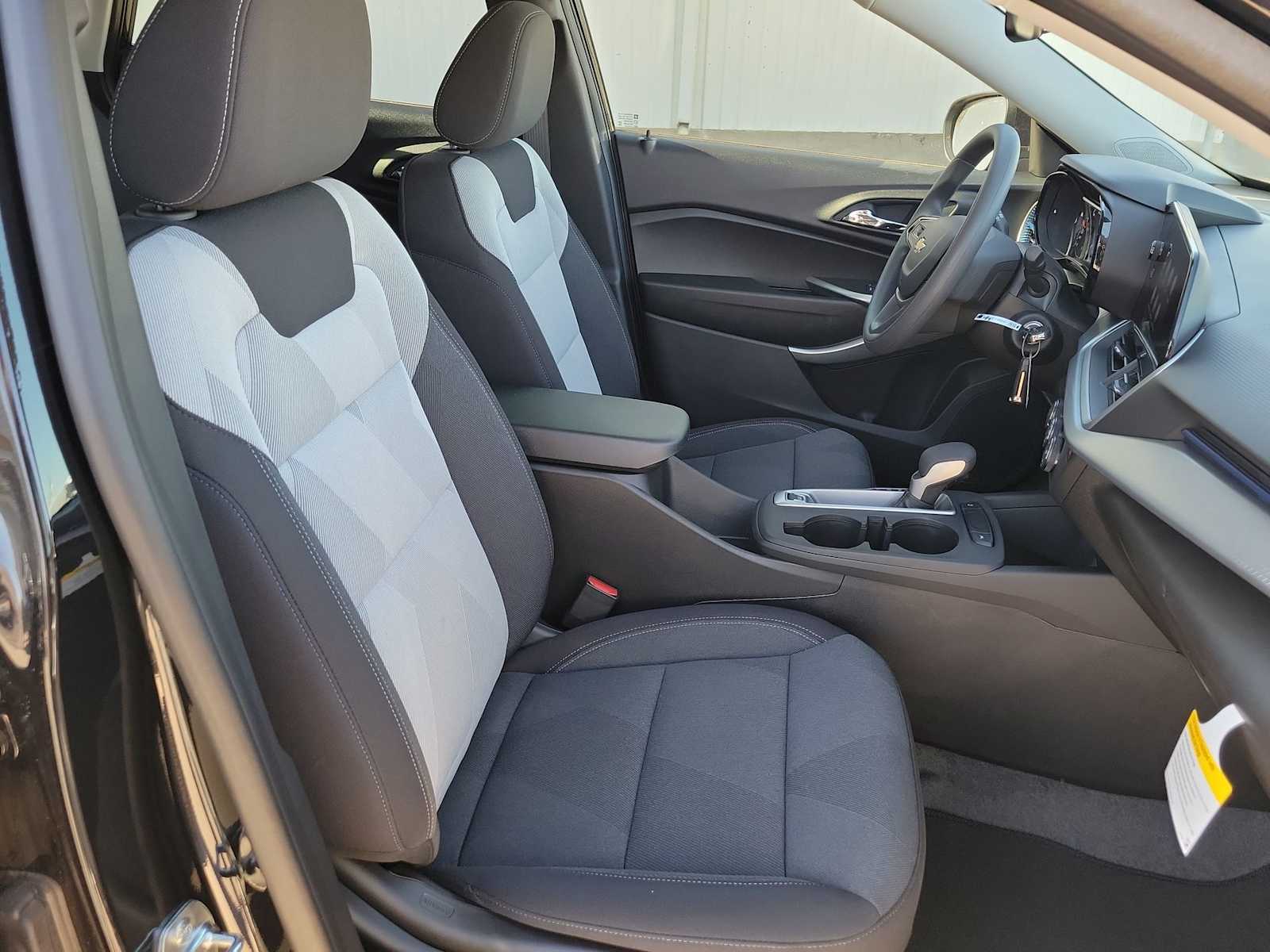 Thumbnail: 2026 Chevrolet Trax - 22