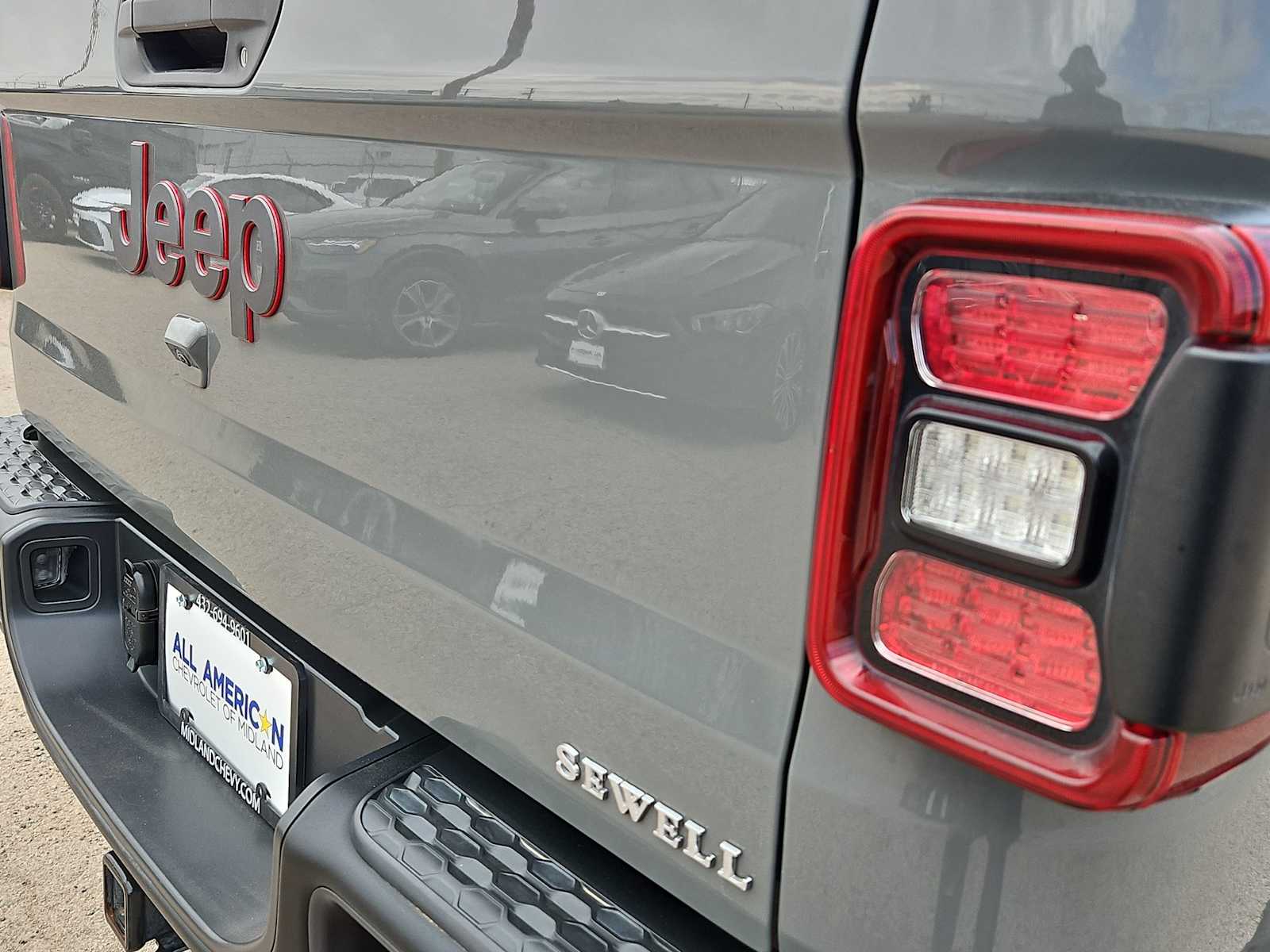 Thumbnail: 2021 Jeep Gladiator - 23