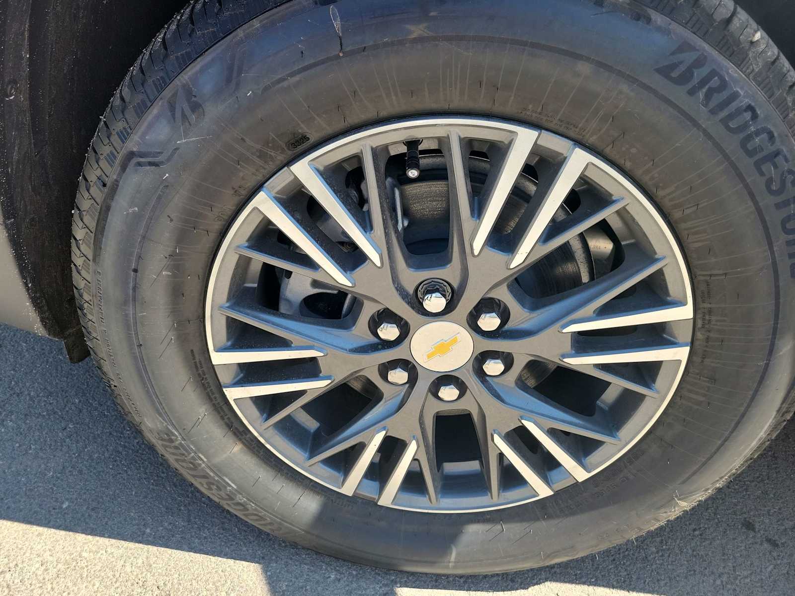 Thumbnail: 2026 Chevrolet Traverse - 16