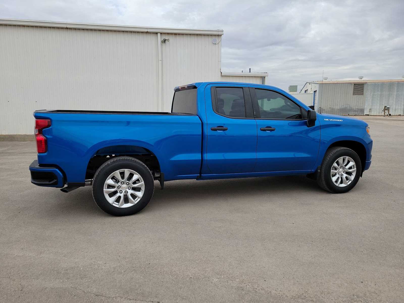 Thumbnail: 2024 Chevrolet Silverado 1500 - 9