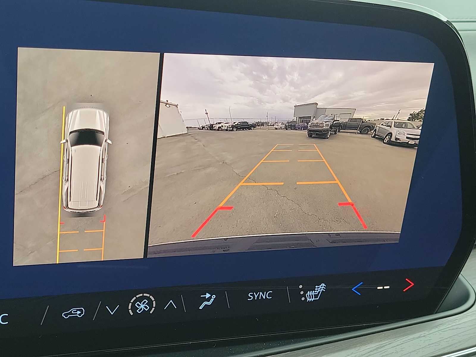 Thumbnail: 2026 Chevrolet Tahoe - 24