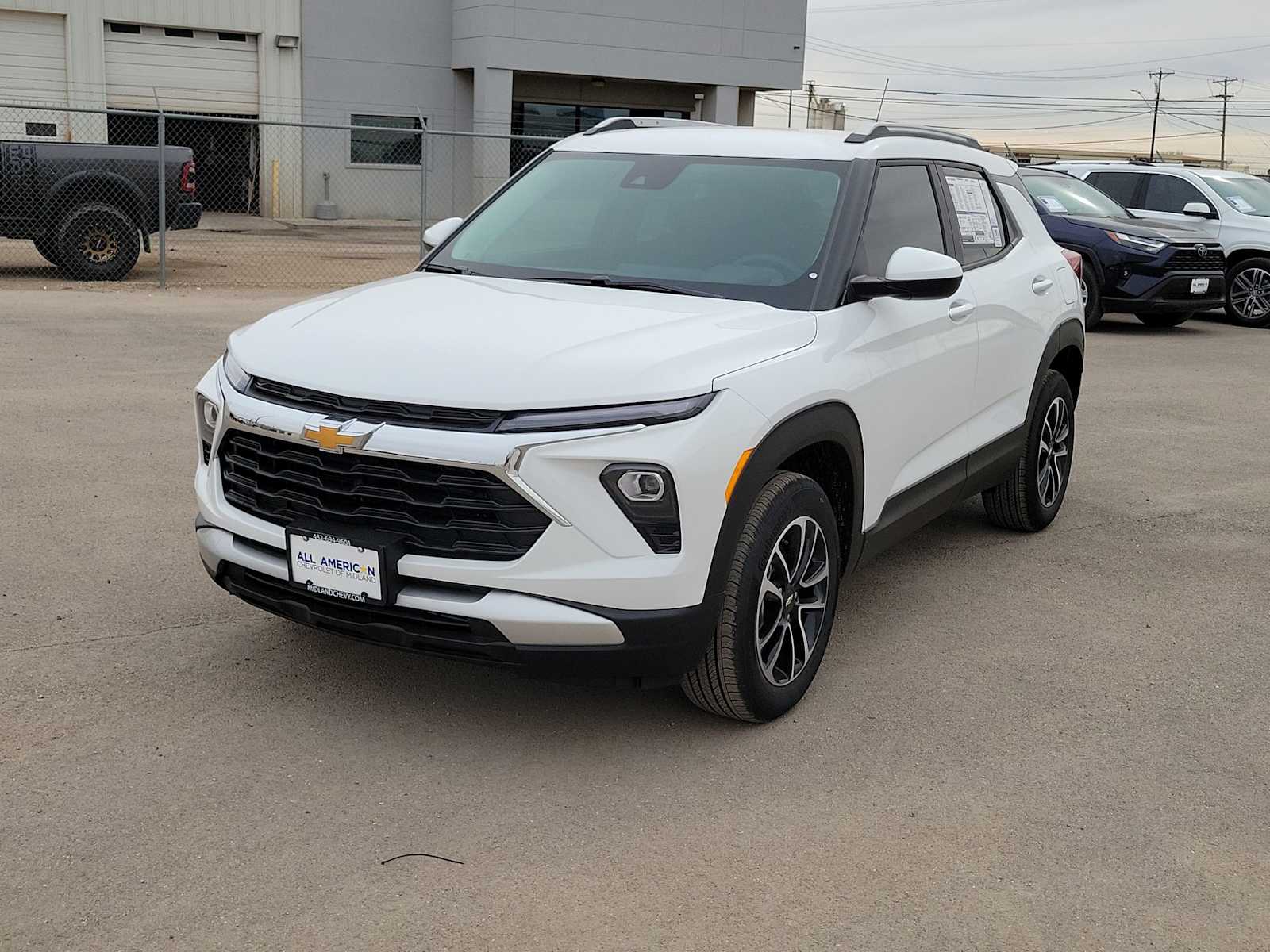 Thumbnail: 2026 Chevrolet TrailBlazer - 4