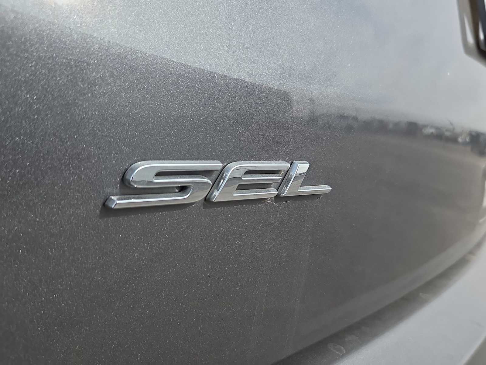 Thumbnail: 2024 Ford Edge - 15