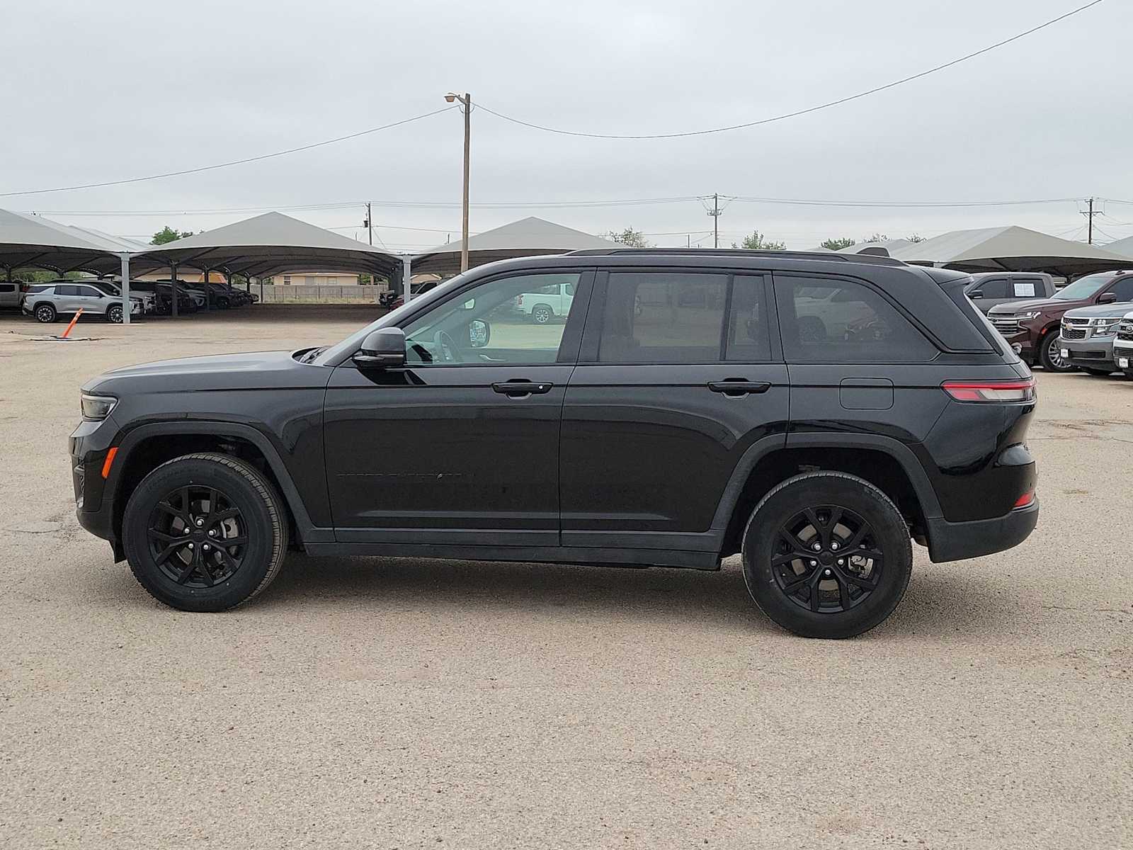 Thumbnail: 2024 Jeep Grand Cherokee - 5